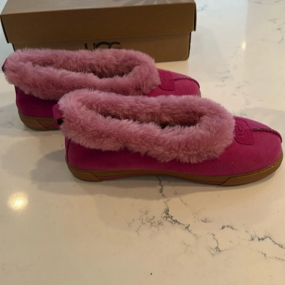 UGG Fuchsia Furry Slippers - Picture 6 of 7